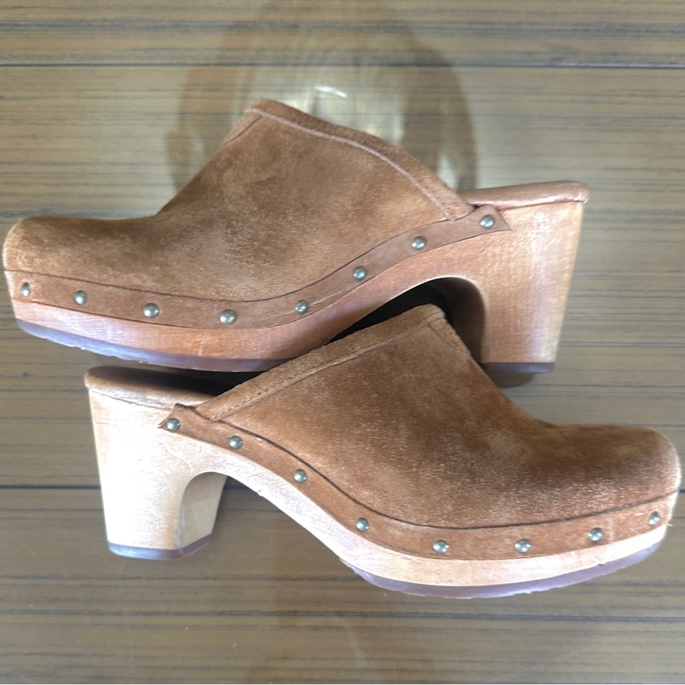 UGG Abbie Woodhills Sheep Skin Suede Wood Heels Rubber Soles Clog Mules Platform - Picture 10 of 14